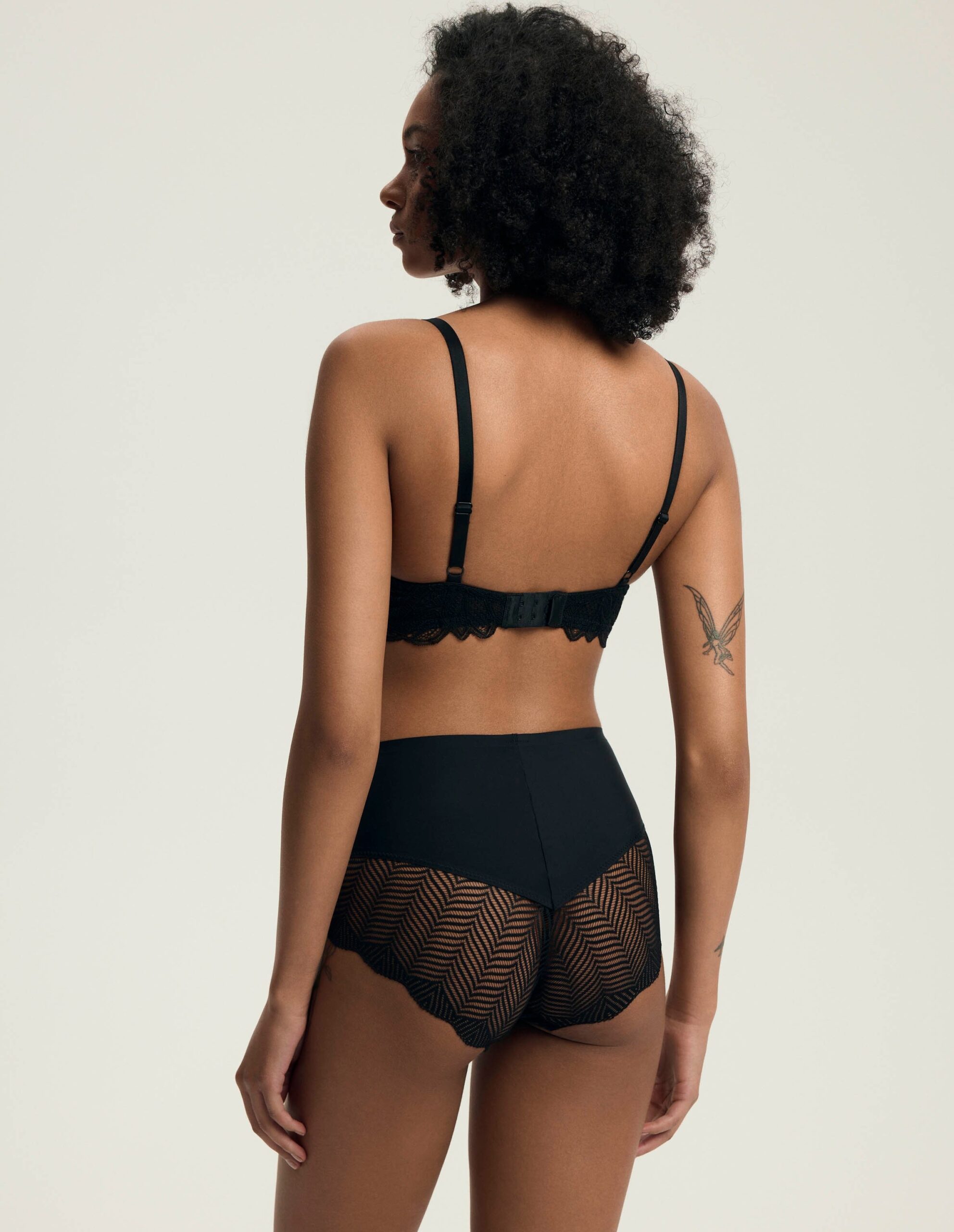 BIUSTONOSZ DELIS PUSH-UP 36121 CZARNY 8 BIUSTONOSZ DELIS PUSH-UP 36121 CZARNY - obrazek 8